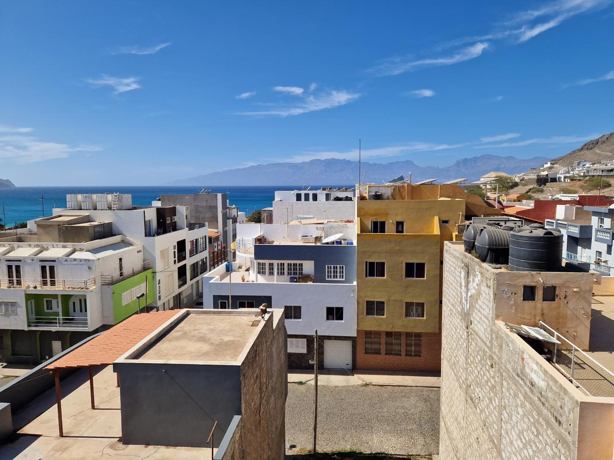 Apartamentos Beira-Mar Миндело Екстериор снимка