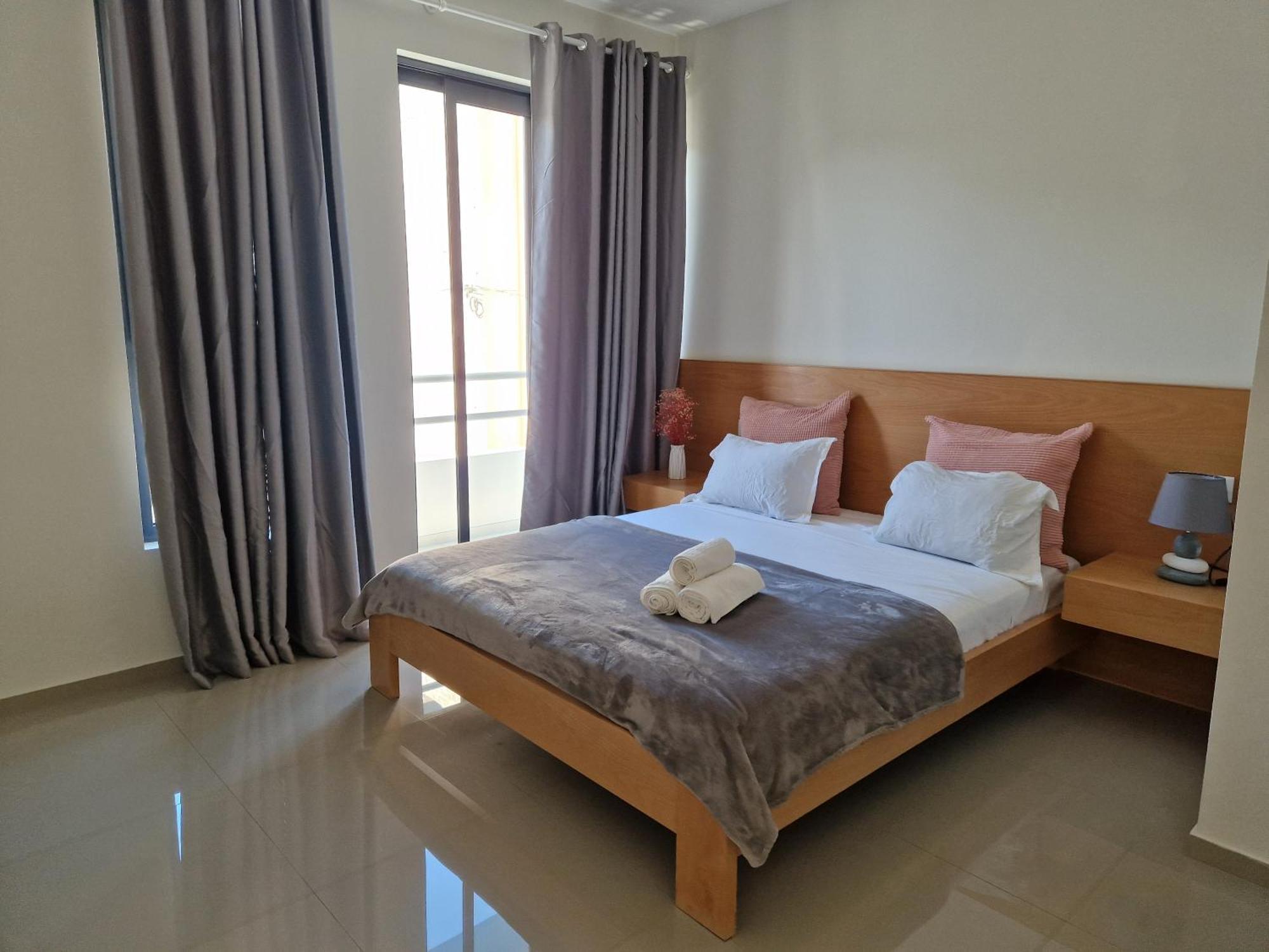 Apartamentos Beira-Mar Миндело Екстериор снимка